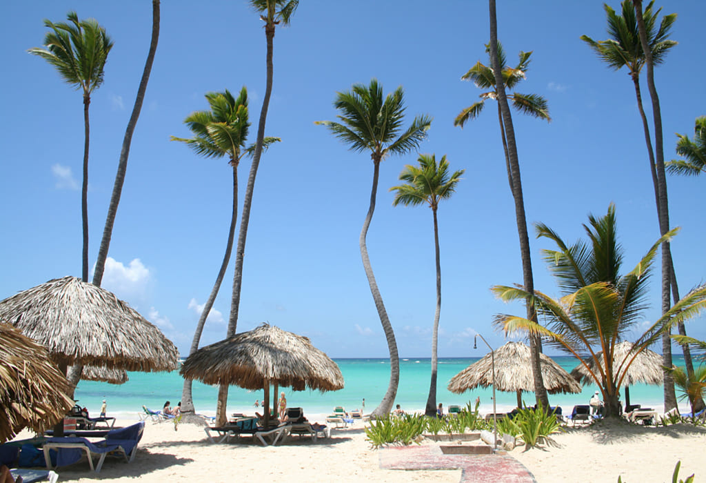 ¿Será fácil para los cubanos adquirir una de las 4 mil visas expeditas a República Dominicana?